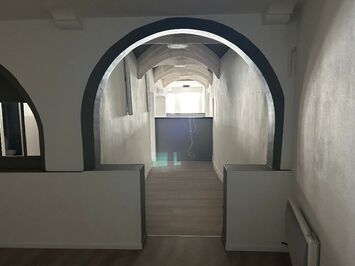 Location Local Commercial - Bourg-en-Bresse (01000)-photo-4