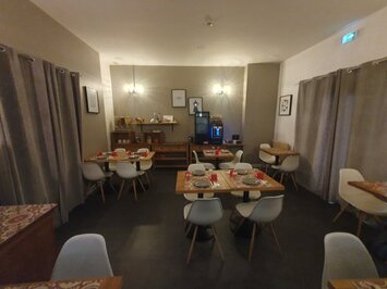 Vente - Hôtel - Pyrénées-Orientales (66)-photo-3