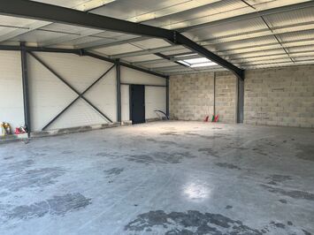 Location Local Commercial - La Côte-Saint-André (38260)-photo-2