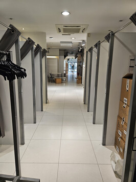 Vente de murs de boutique - Saintes (17100)-photo-4