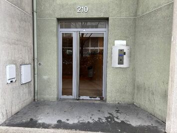 Location Local Commercial - Villeurbanne (69100)-photo-2