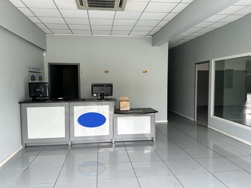 Location Local Commercial - Péronnas (01960)-photo-2