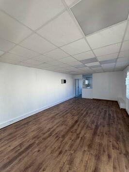 Location Local Commercial - Aubagne (13400)-photo-3