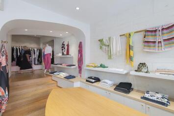 Vente - Habillement - Lingerie - Bouches-du-Rhône (13)-photo-2