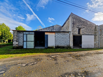 Vente Entrepôt / Local d'activités - Charente-Maritime (17)
