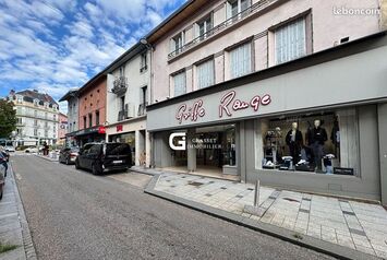 Vente de murs de boutique - Oyonnax (01100)