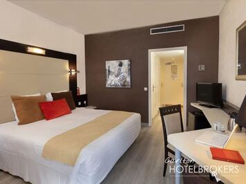 Vente - Hôtel - Saint-Laurent-du-Var (06700)-photo-3