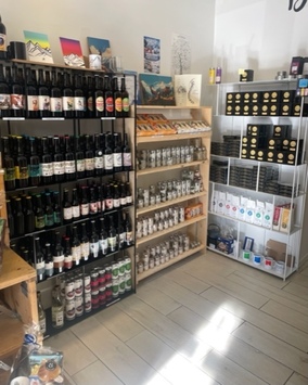 Vente - Alimentation - Cave à vins - Epicerie - Vins et spiritueux - Savoie (73)-photo-2