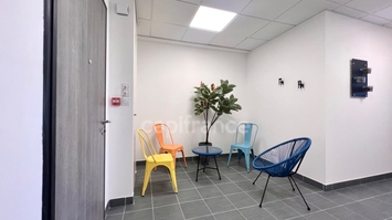 Location Bureau - Gard (30)-photo-2