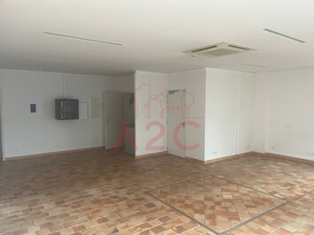 Location Local Commercial - La Roche-sur-Yon (85000)-photo-3