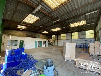 Location Local Commercial - Les Herbiers (85500)-photo-2