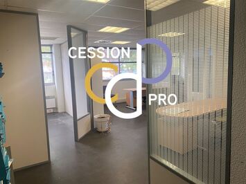 Location Bureau - Nimes (30900)-photo-4