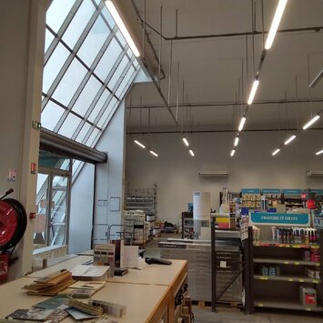 Location Local Commercial - Aubagne (13400)-photo-2