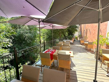 Vente - Hôtel - Restaurant - Service à la personne - Collobrières (83610)-photo-2
