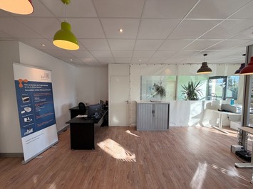 Location Bureau - Champagne-au-Mont-d'Or (69410)-photo-3