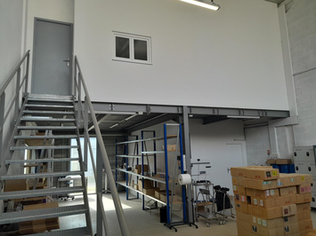 Location Entrepôt / Local d'activités - Anglet (64600)-photo-1