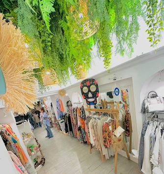 Vente - Habillement - Alpes-Maritimes (06)-photo-2