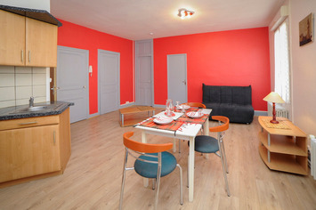 Vente de murs de boutique - Vichy (03200)-photo-2