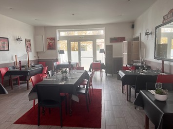 Vente - Bar - Hôtel - Restaurant - Saint-Aigulin (17360)-photo-2