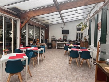 Vente - Bar - Hôtel - Restaurant - Saint-Aigulin (17360)-photo-4