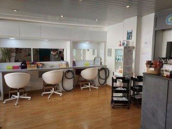Vente - Esthétique - Onglerie - Salon de coiffure - Drôme (26)-photo-3