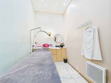 Vente - Esthétique - Hautecour (73600)-photo-4