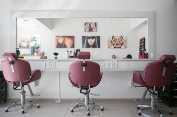 Vente - Maroquinerie - Onglerie - Salon de coiffure - Rhône (69)