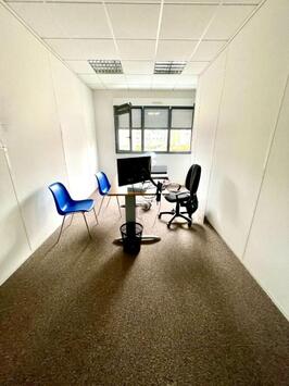 Location Bureau - Maine-et-Loire (49)-photo-3