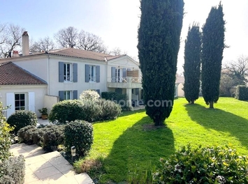 Vente - Hôtel - Restaurant - Licence IV - Châteaubernard (16100)