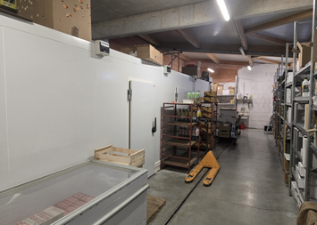 Vente - Agence de voyages - Alimentation - Station de lavage - Station Essence - Jura (39)-photo-3