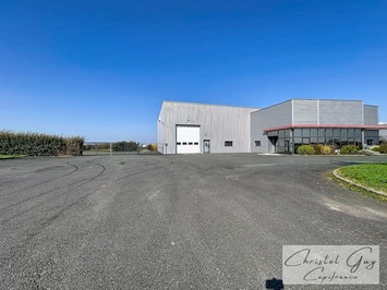 Location Entrepôt / Local d'activités - Saint-Paterne-Racan (37370)-photo-2