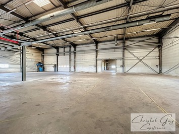 Location Entrepôt / Local d'activités - Saint-Paterne-Racan (37370)-photo-4