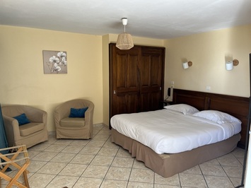 Vente - Hôtel - Restaurant - Ajoux (07000)-photo-2