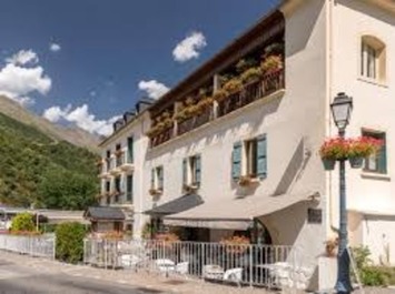 Vente - Hôtel - Restaurant - Luz-Saint-Sauveur (65120)-photo-3