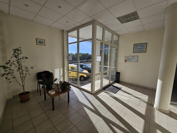 Location Bureau - Charente-Maritime (17)-photo-2
