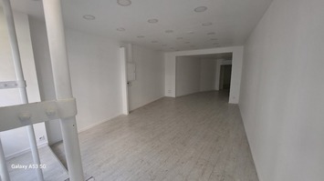 Vente de murs de boutique - Hautes-Pyrénées (65)-photo-3