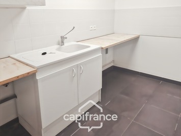 Vente de murs de boutique - Beaurepaire (38270)-photo-4