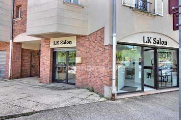 Vente - Salon de coiffure - Juziers (78820)