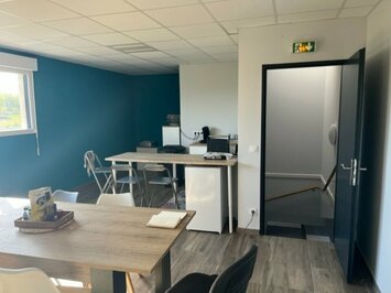 Vente Entrepôt / Local d'activités - Izon (33450)-photo-3