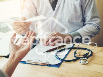 Vente Entrepôt / Local d'activités - Bourgoin-Jallieu (38300)