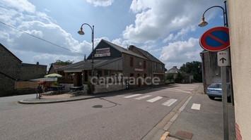 Vente de murs de boutique - La Sauvagère (61600)-photo-2