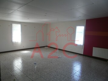 Vente Entrepôt / Local d'activités - La Roche-sur-Yon (85000)