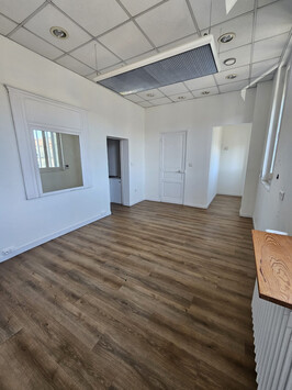 Location Bureau - Charente-Maritime (17)-photo-3