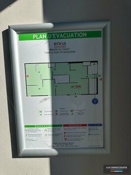 Location Local Commercial - Le Pont-de-Beauvoisin (73330)-photo-3