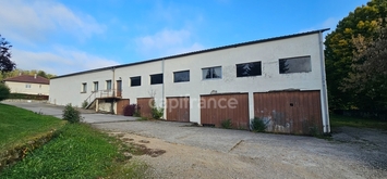 Vente Entrepôt / Local d'activités - Lons-le-Saunier (39000)-photo-1