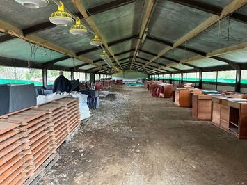 Location Entrepôt / Local d'activités - La Chapelle-du-Châtelard (01240)-photo-2