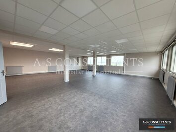 Location Bureau - Saint-Pierre-de-Chandieu (69780)-photo-3