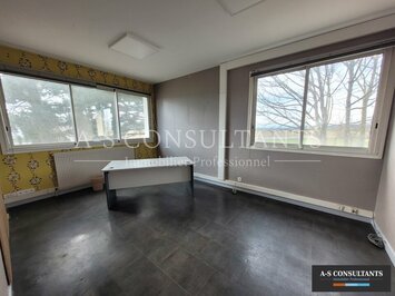 Location Bureau - Saint-Pierre-de-Chandieu (69780)-photo-4