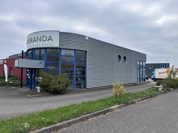 Vente de murs de boutique - Thoiry (01710)-photo-1