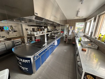 Vente - Hôtel - Restaurant - Saint-Just-en-Chevalet (42430)-photo-3